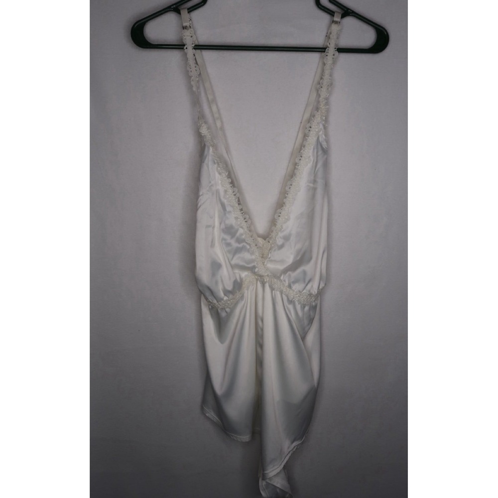 Forever 21 Satin Lace Teddy Bodysuit White NWT Women's XL Plunge Lingerie Romper